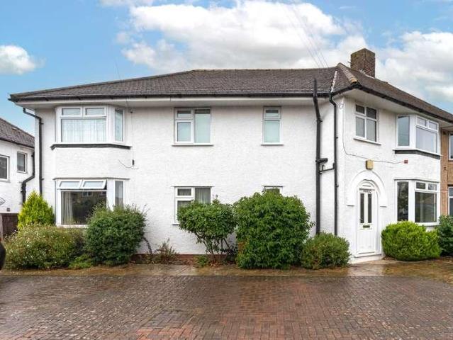 Flat for sale in Lye Valley, The Slade