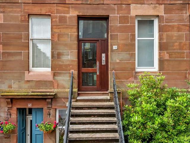 Flat for sale in Partick, Scotland