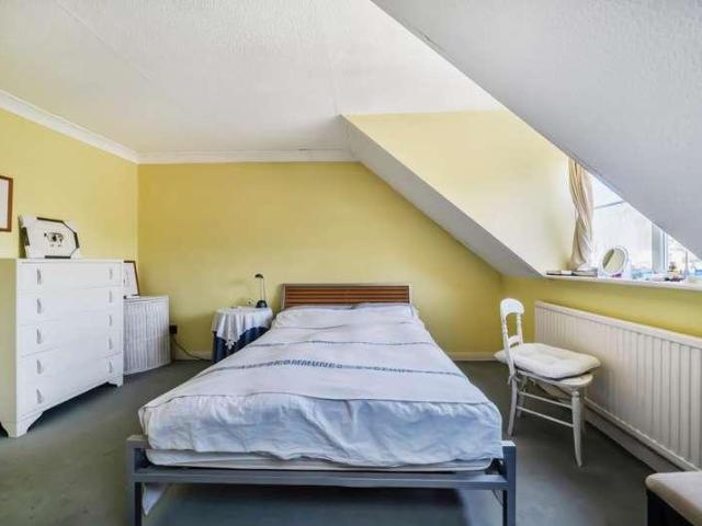 Flat for sale in Sunninghill and Ascot, Sunninghill