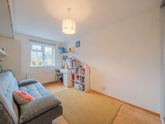 Flat for sale in Northwood, Greater London