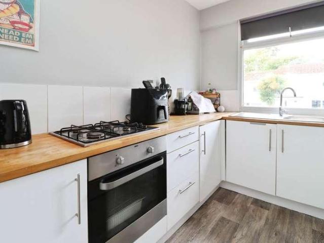 Flat for sale in Overchurch Hill, Upton