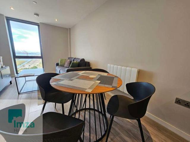Flat for sale in Vauxhall, Liverpool