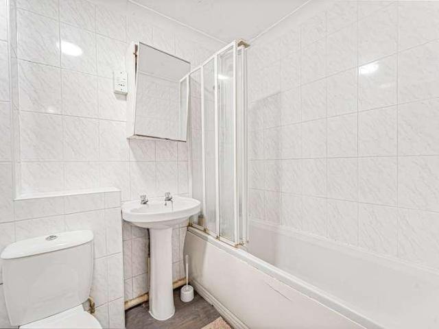 Flat for sale in Knowle Green, Lower Halliford