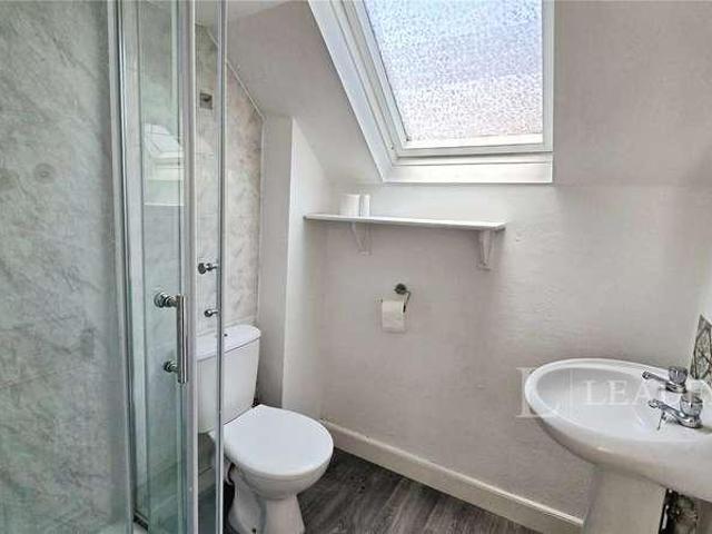 Flat for sale in Barbourne, Worcestershire