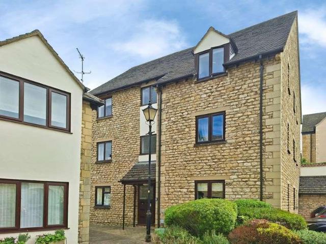 Flat for sale in Baron St Martin, Barholm