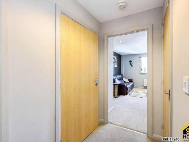 Flat for sale in Netherne-on-the-Hill, Red Hill