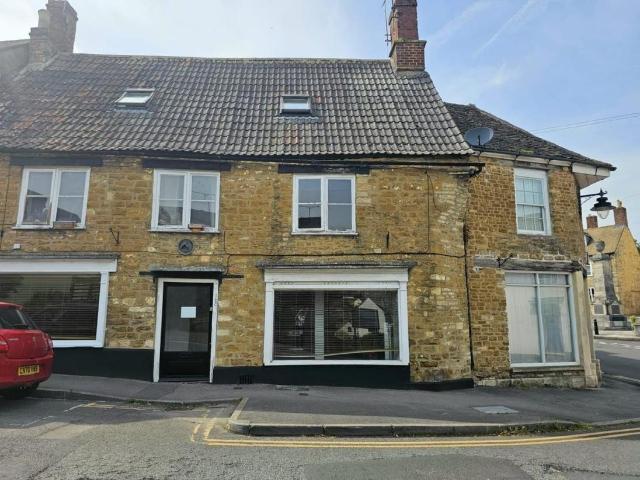 Flat for sale in School House, Gloucestershire