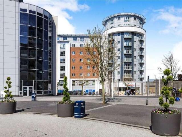 Flat for sale in Portsea, City Of Portsmouth