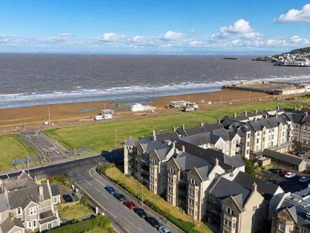 Flat for sale in Weston-super-mare, North Somerset