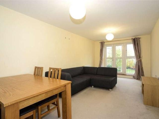 Flat for sale in London Borough of Bromley, Greater London