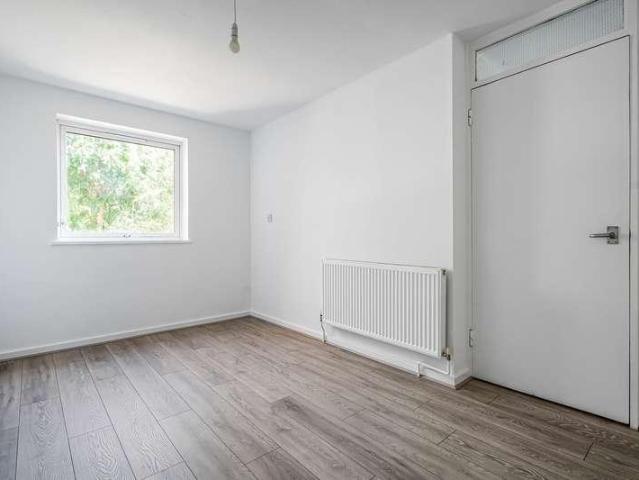 Flat for sale in Enfield Highway, Greater London