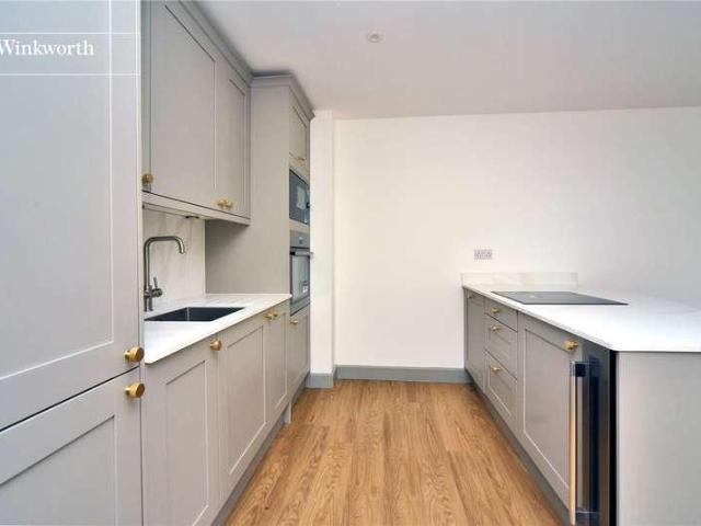 Flat for sale in Greater London