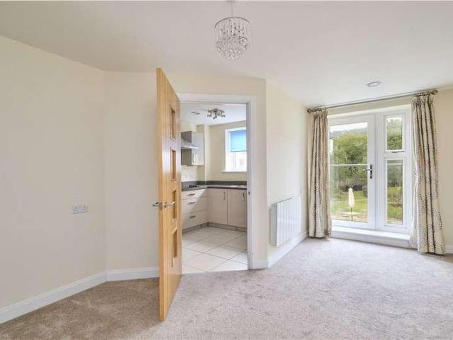 Flat for sale in Ilkley, West Yorkshire