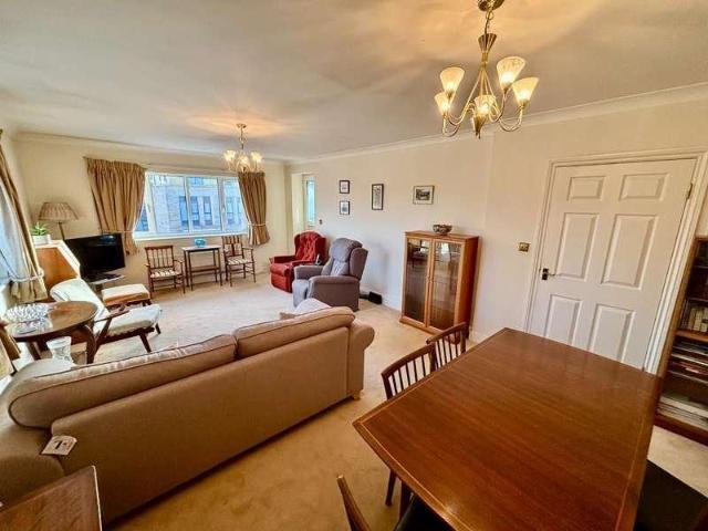 Flat for sale in Georgia, Greater Manchester