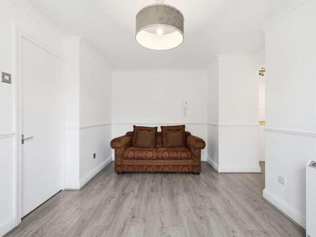 Flat for sale in Epping, Essex