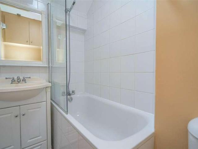 Flat for sale in London Borough of Haringey, Greater London
