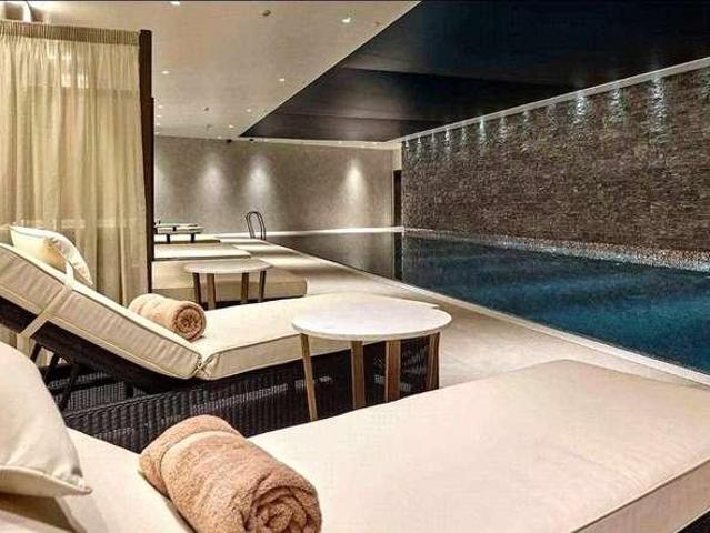 Flat for sale in Bankside, Greater London