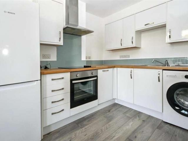 Flat for sale in Roselands, Eastbourne