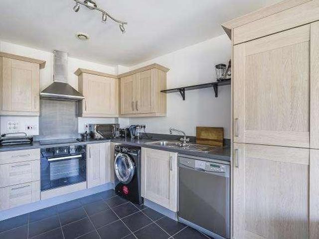 Flat for sale in Basingstoke, Basingstoke and Deane