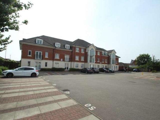 Flat for sale in Black Friars, Old Wharf