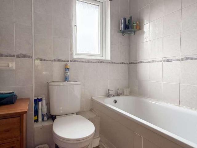 Flat for sale in Hollybank, New Forest