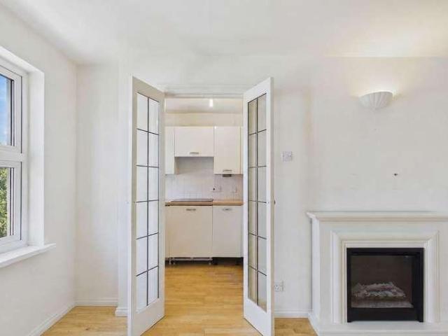 Flat for sale in West Hoe, Mount Wise
