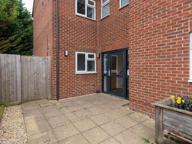 Flat for sale in Evershot, Oxfordshire