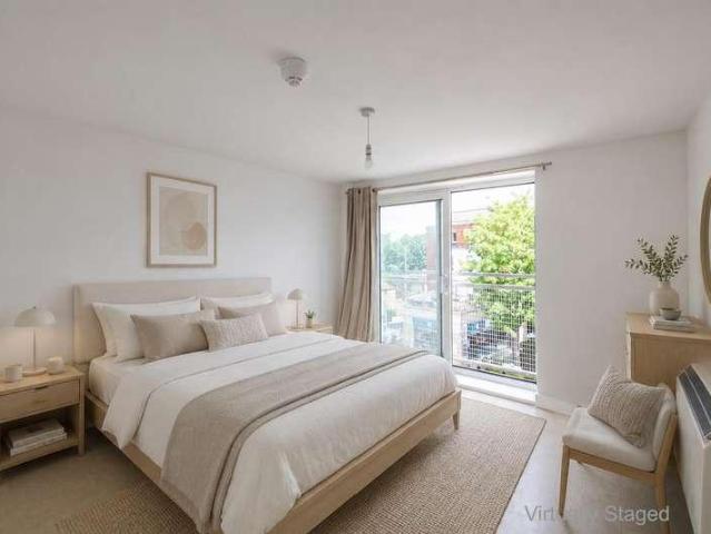 Flat for sale in Epsom, Epsom and Ewell