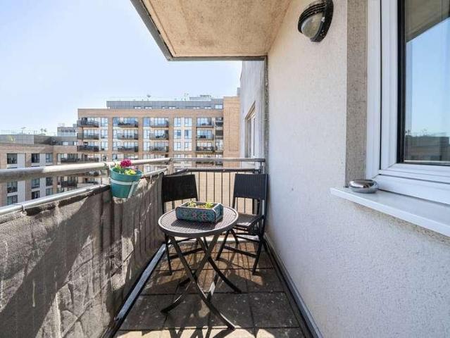 Flat for sale in London Borough of Ealing, Hanwell