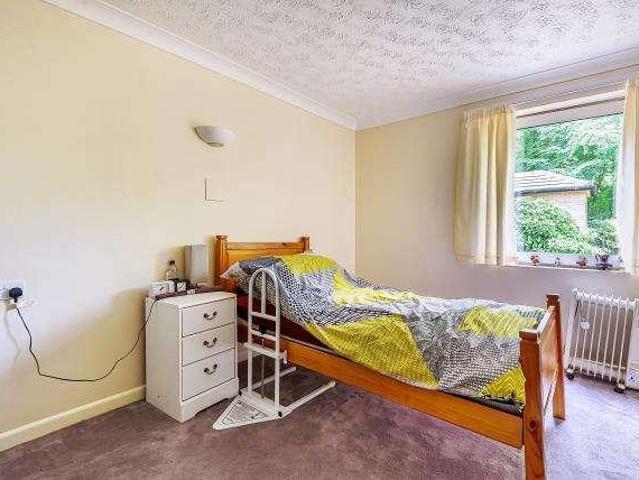 Flat for sale in Evershot, Oxfordshire