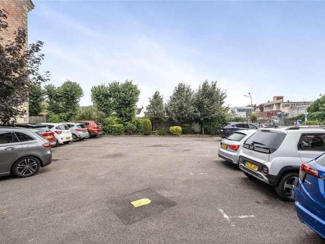 Flat for sale in Dorchester, Dorset