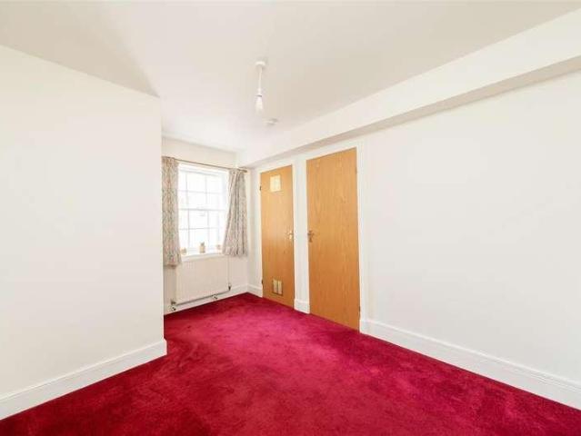 Flat for sale in Maxwellheugh, Kelso