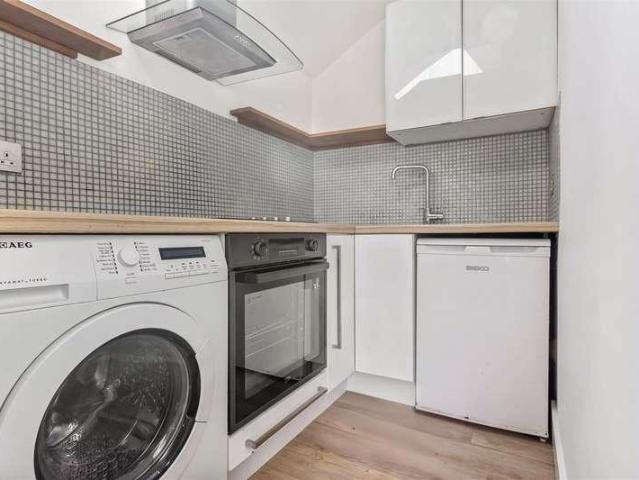 Flat for sale in West Worthing, Worthing