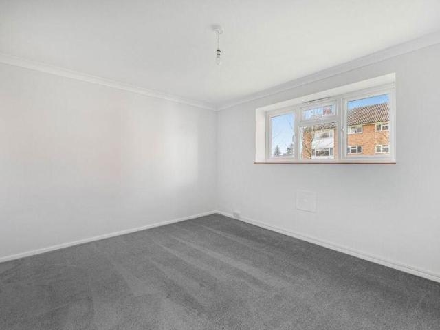 Flat for sale in Sherwood, Sandown Park