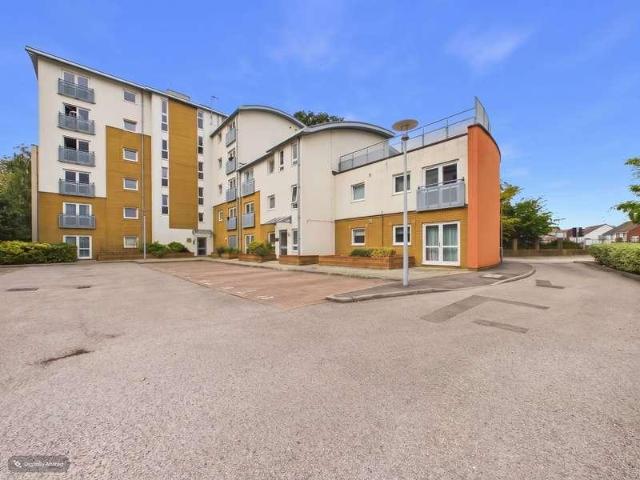 Flat for sale in Glynde, West Sussex