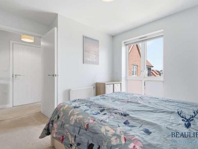 Flat for sale in Chelmsford, Essex