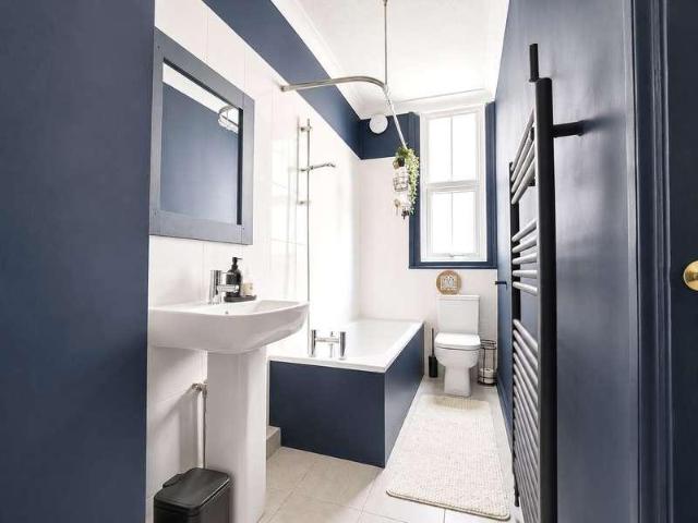 Flat for sale in London Borough of Croydon, Greater London