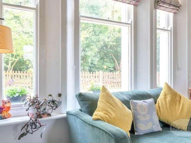 Flat for sale in Littlecote, West Sussex