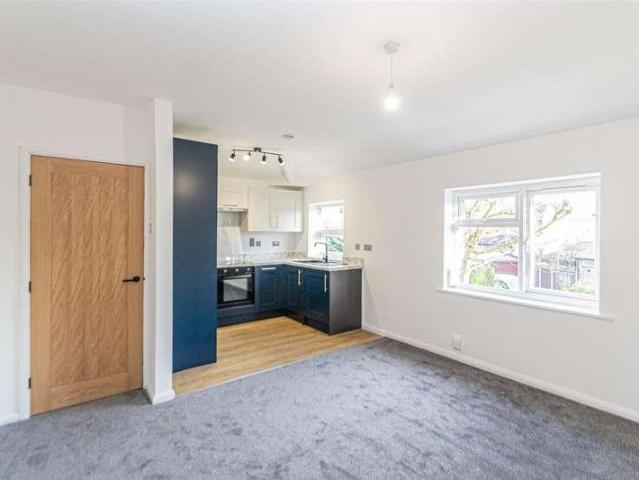 Flat for sale in Wilderspool, Warrington