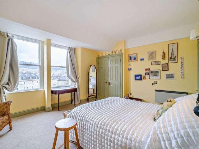 Flat for sale in Bathwick, Bath