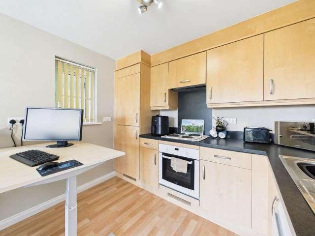 Flat for sale in Llanishen, Cardiff