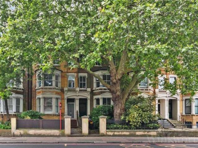 Flat for sale in London Borough of Lewisham, Greater London