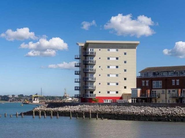Flat for sale in Hythe and Dibden, Ashurst Bridge
