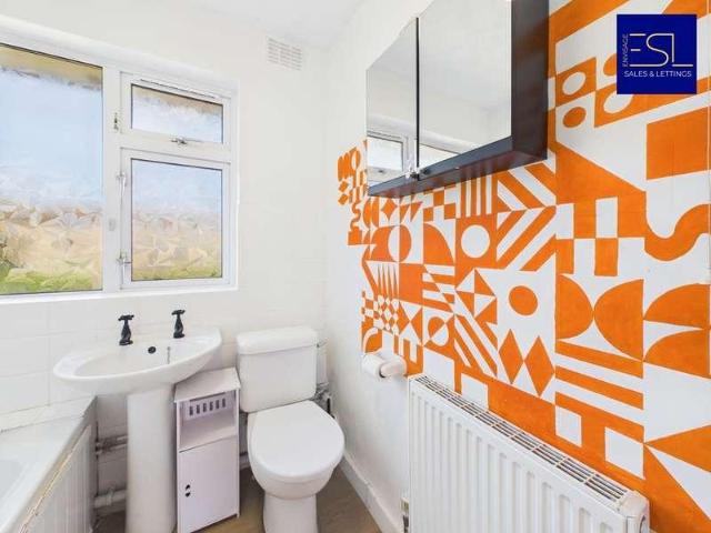 Flat for sale in Fenside, Stivichall