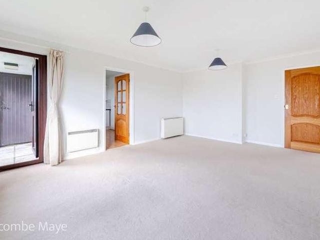 Flat for sale in Strode, Devon