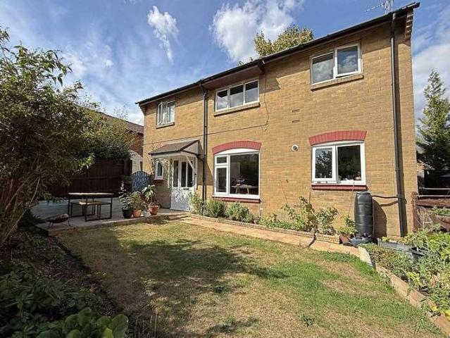 Flat for sale in Salisbury, Wiltshire