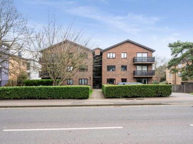 Flat for sale in Shortlands, Greater London