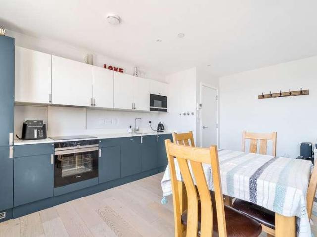 Flat for sale in Row Town, Surrey