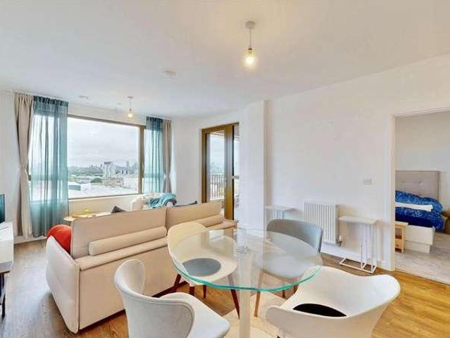Flat for sale in Bermondsey, Greater London