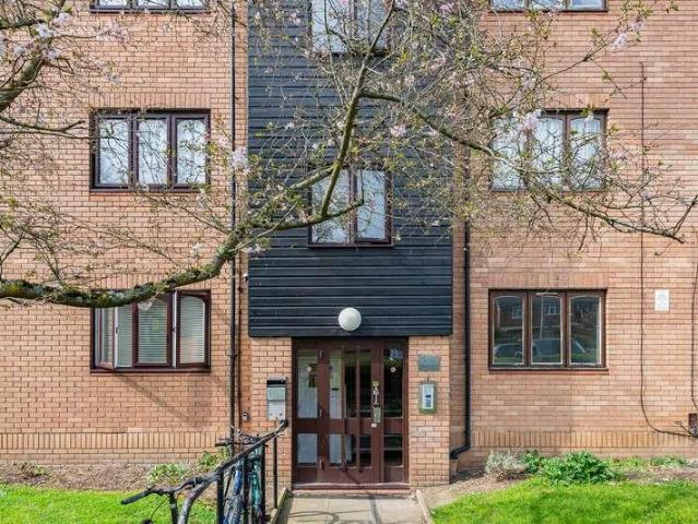 Flat for sale in Enfield Island Village, Greater London